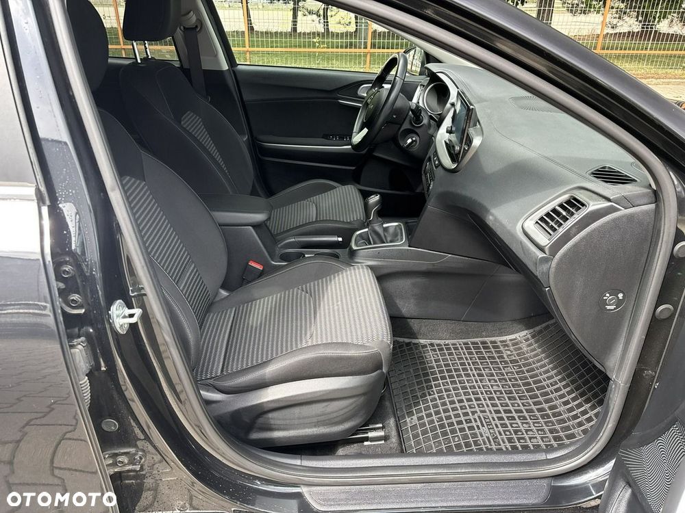 Kia XCeed 1.5 T-GDI M - 15