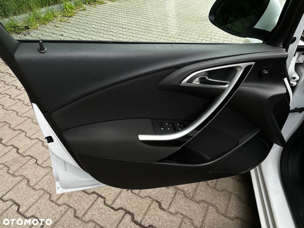 Opel Astra 1.4 Turbo Style - 14