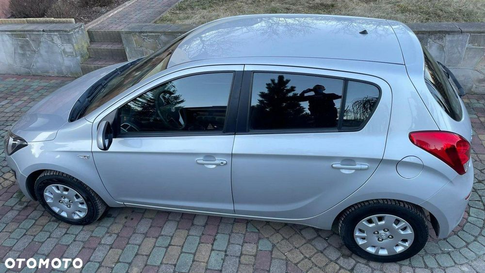 Hyundai i20 - 10