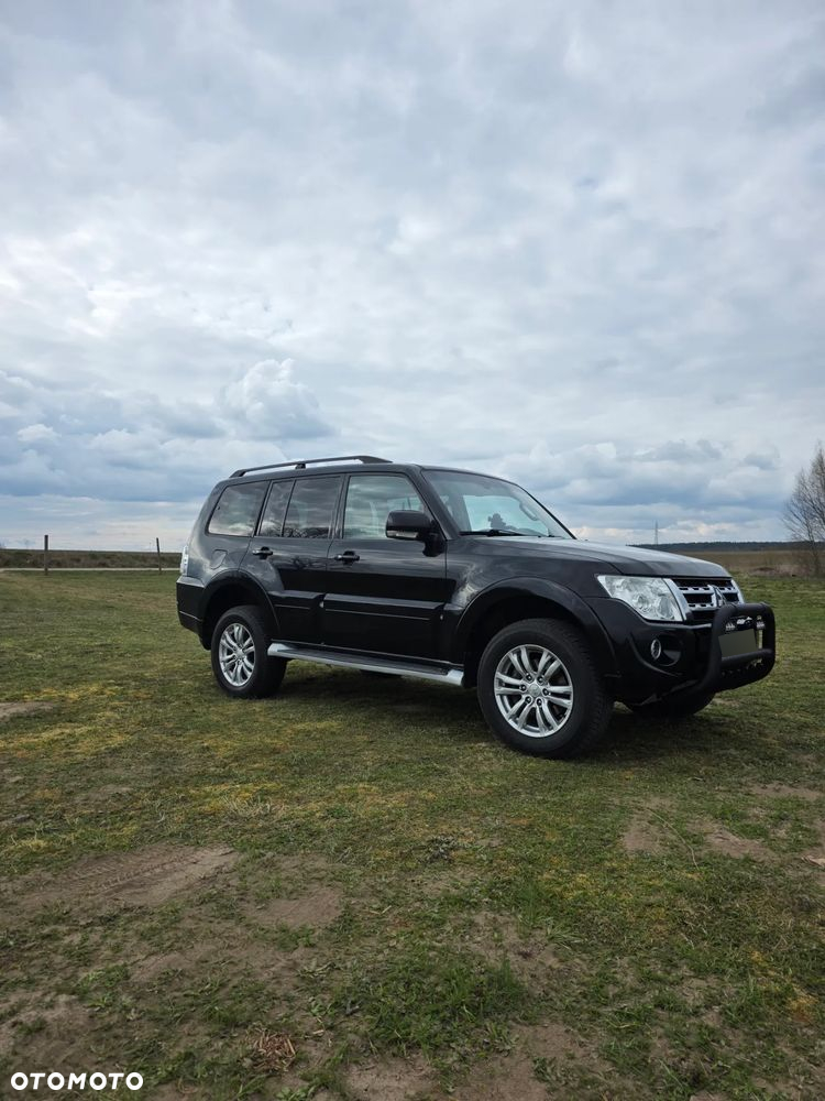 Mitsubishi Pajero - 3