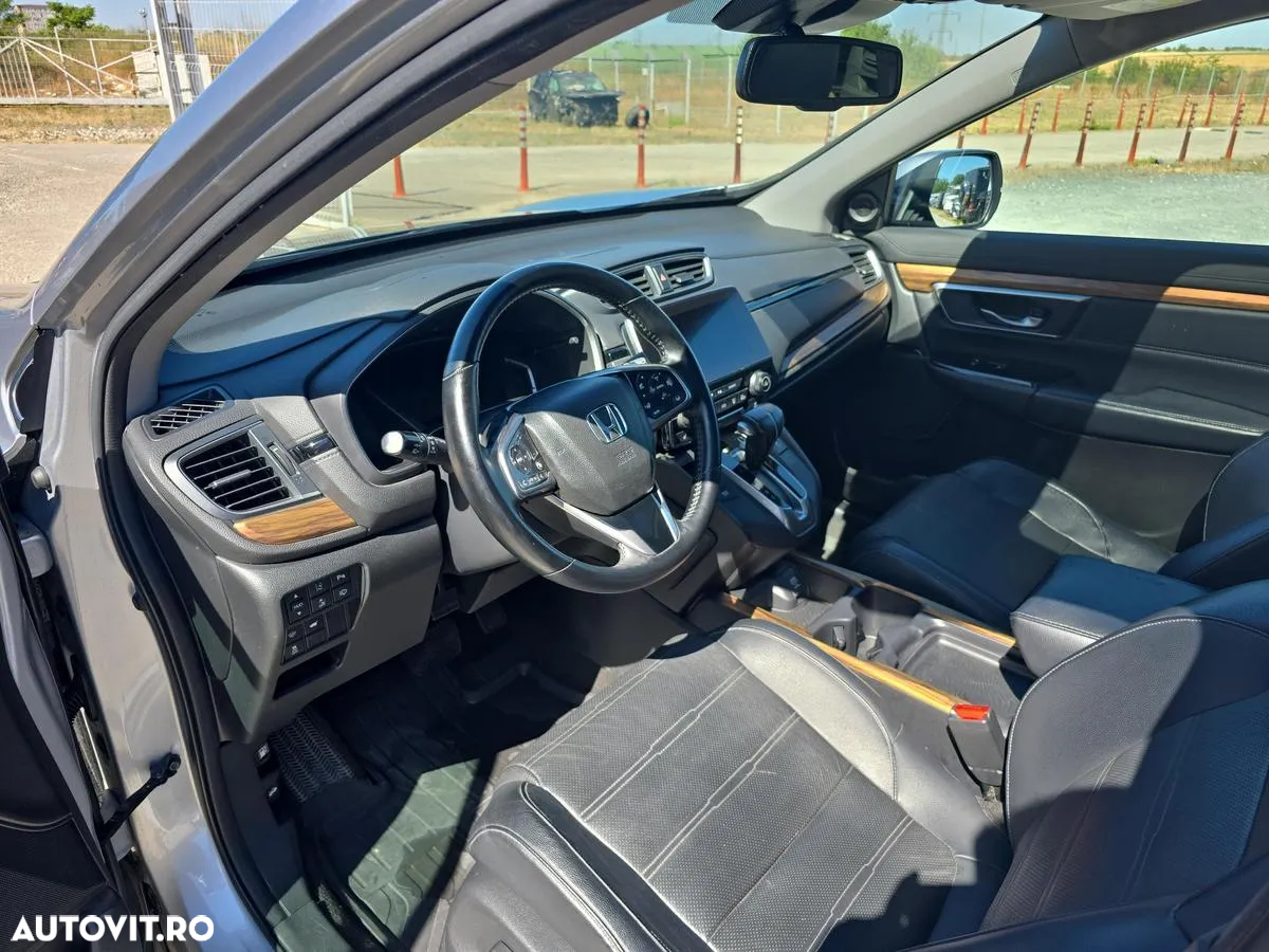 Honda CR-V 1.5 VTEC Turbo 4WD CVT Executive - 9