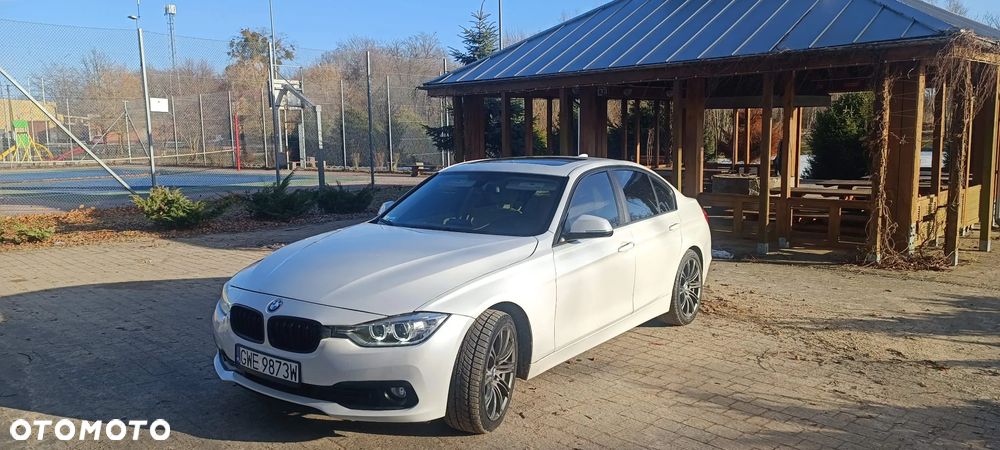 BMW Seria 3 320i Sport-Aut Sport Line - 1
