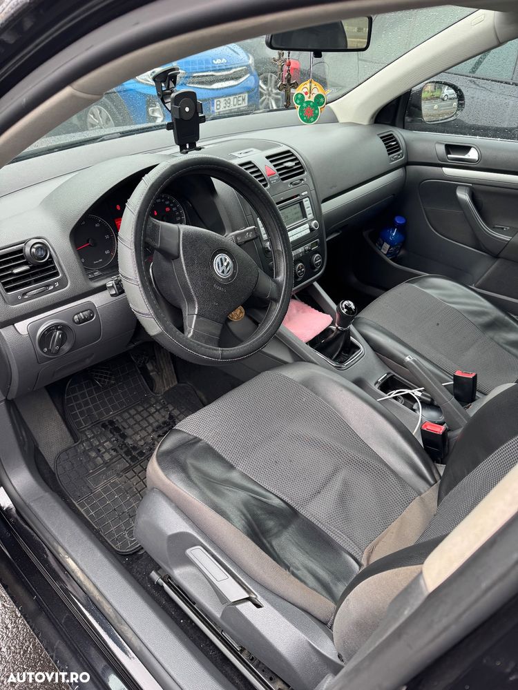 Volkswagen Jetta 1.9 TDI DPF Trendline - 8