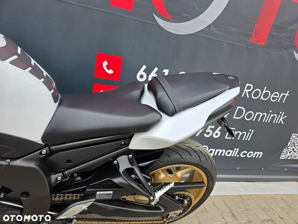 Yamaha FZ8 - 19