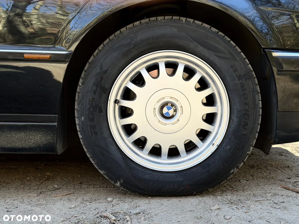 BMW Seria 7 - 12