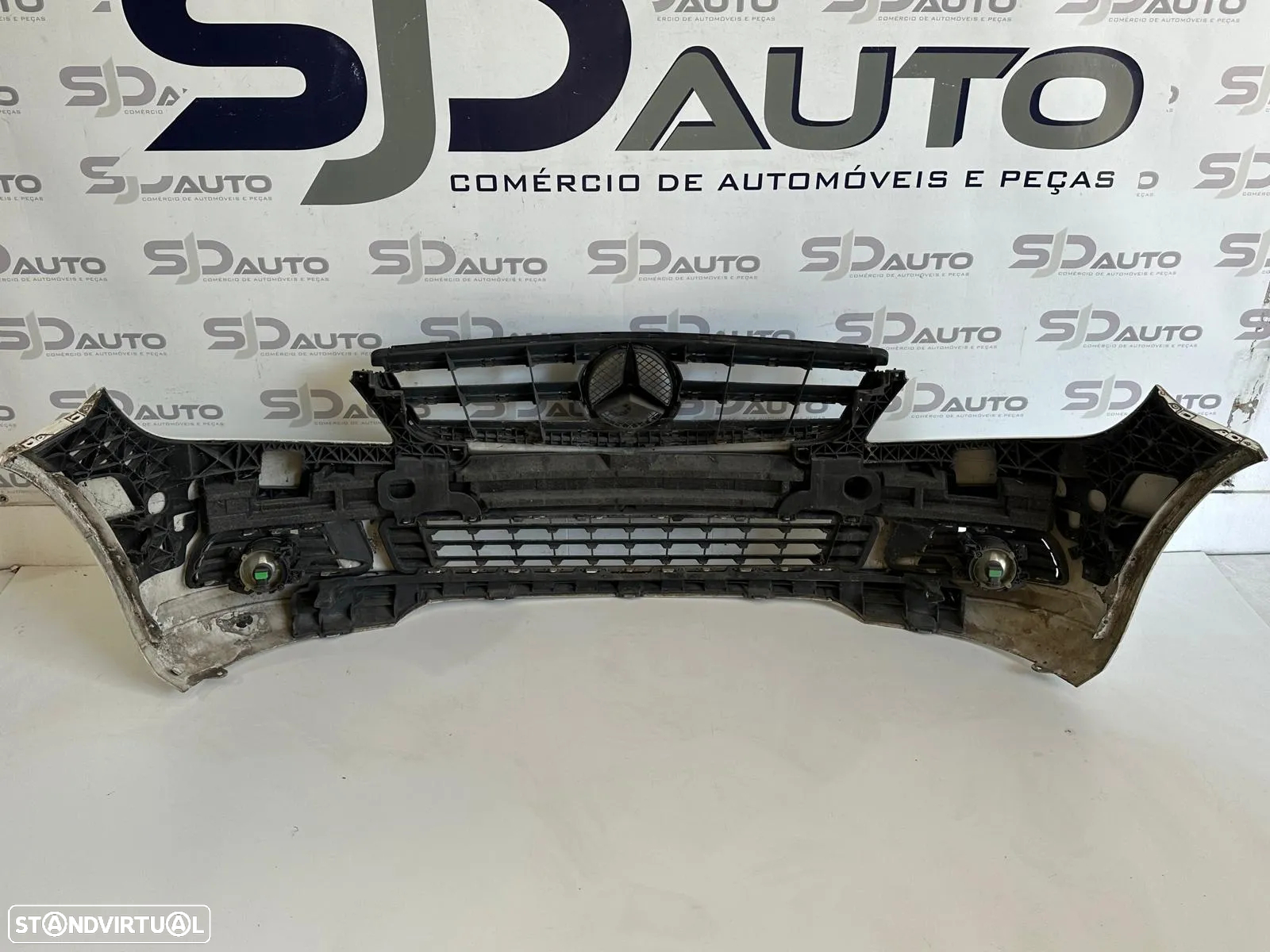 Frente Completa - Mercedes C (W204) - 14