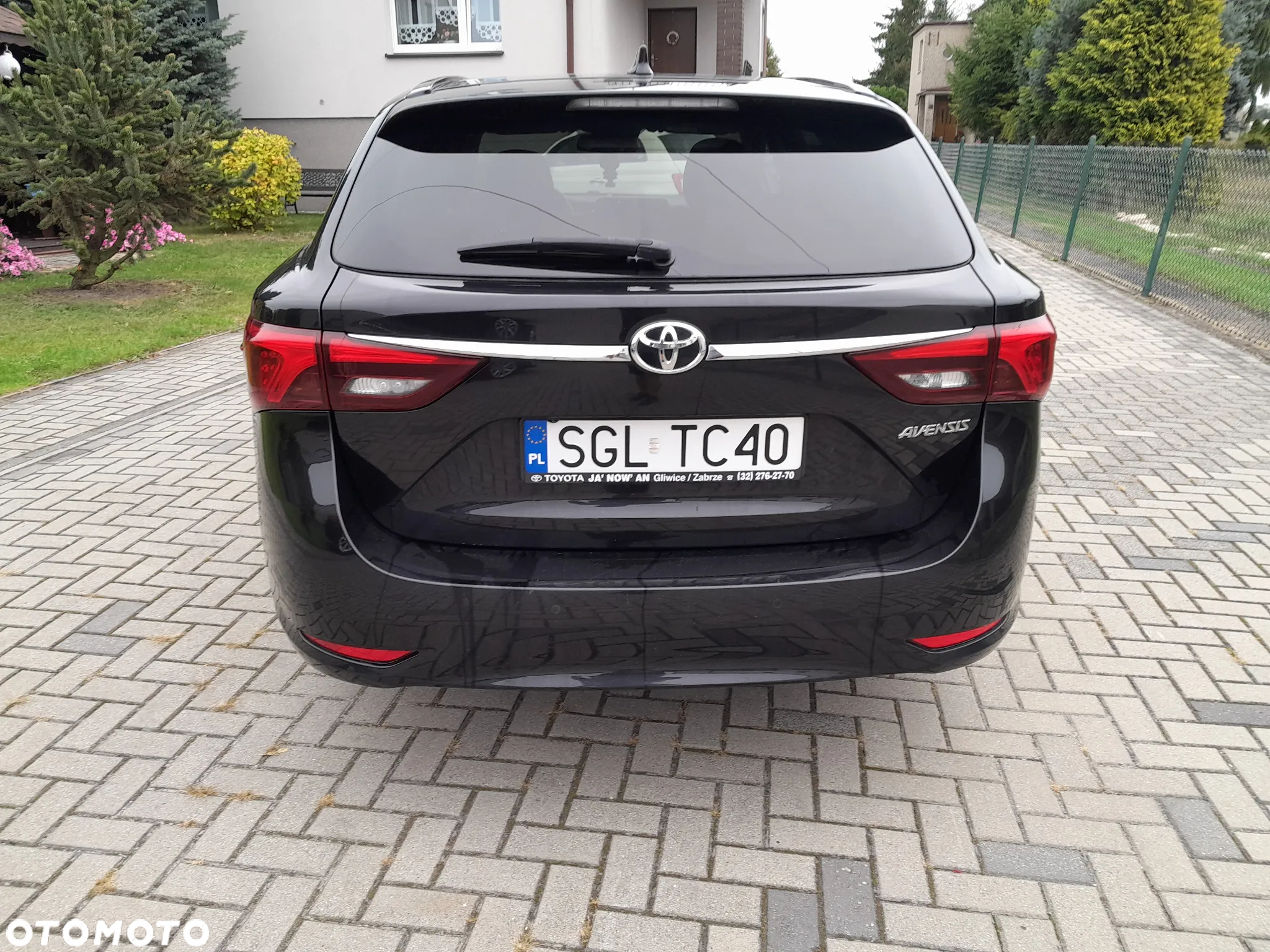 Toyota Avensis 2.0 D-4D Premium - 9