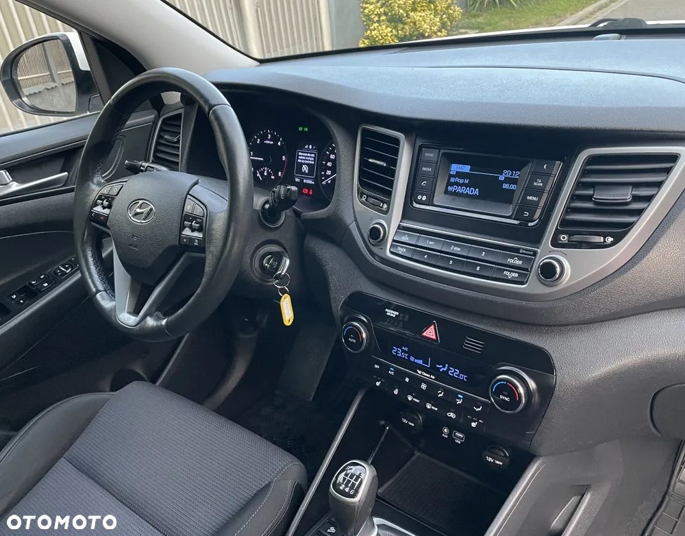 Hyundai Tucson 2.0 CRDI BlueDrive GO 2WD - 30
