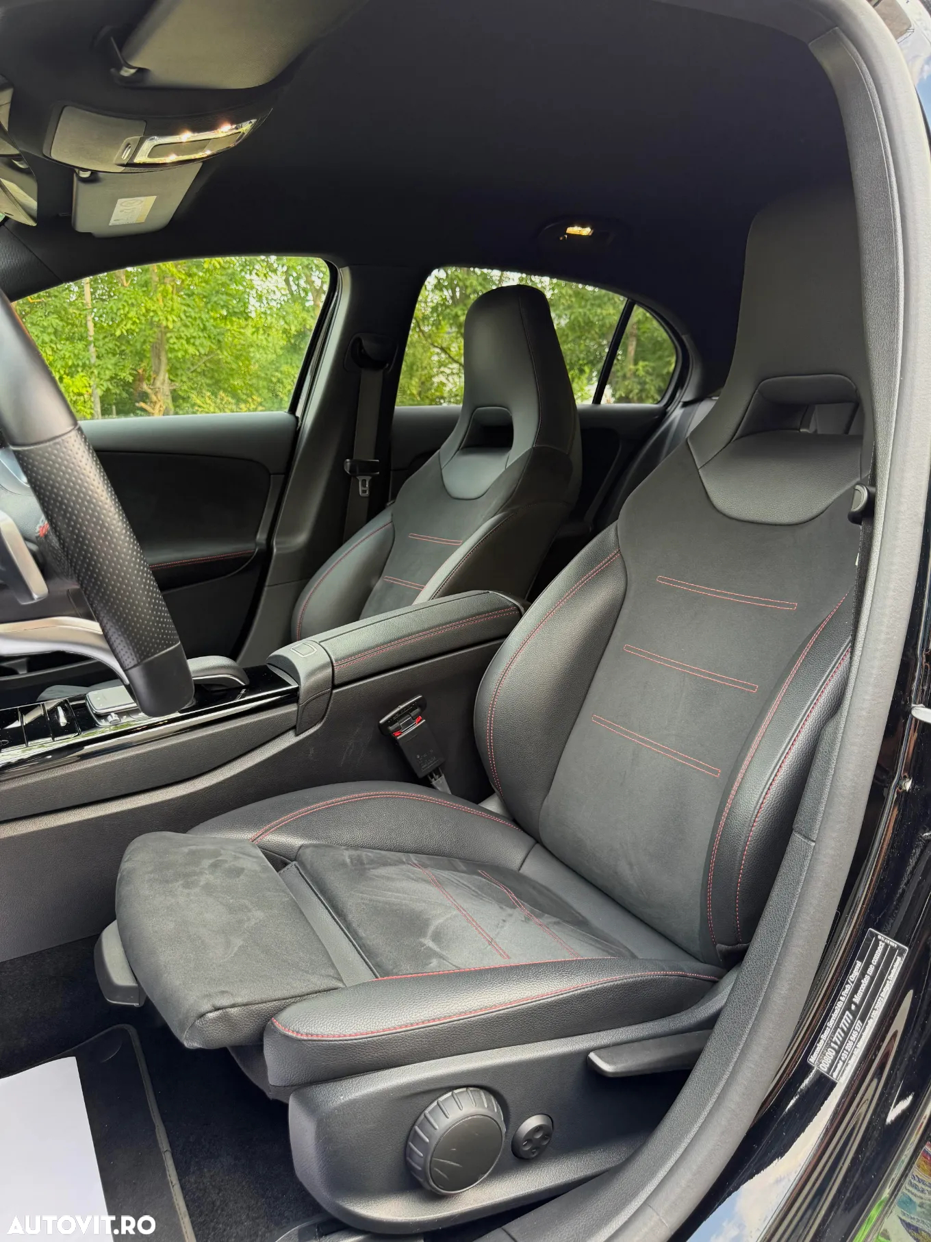 Mercedes-Benz A 180 7G-DCT AMG Line - 16