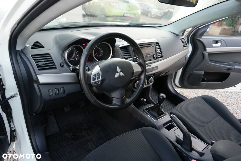 Mitsubishi Lancer - 19