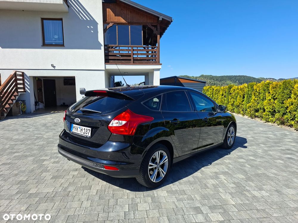 Ford Focus 1.6 TDCi DPF Start-Stopp-System SYNC Edition - 6