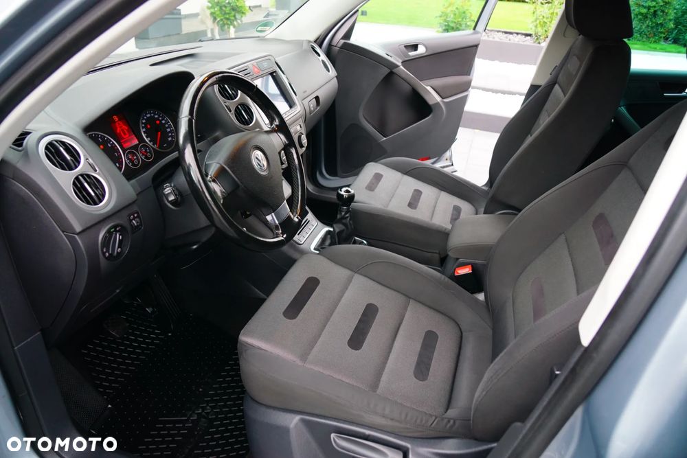 Volkswagen Tiguan - 28