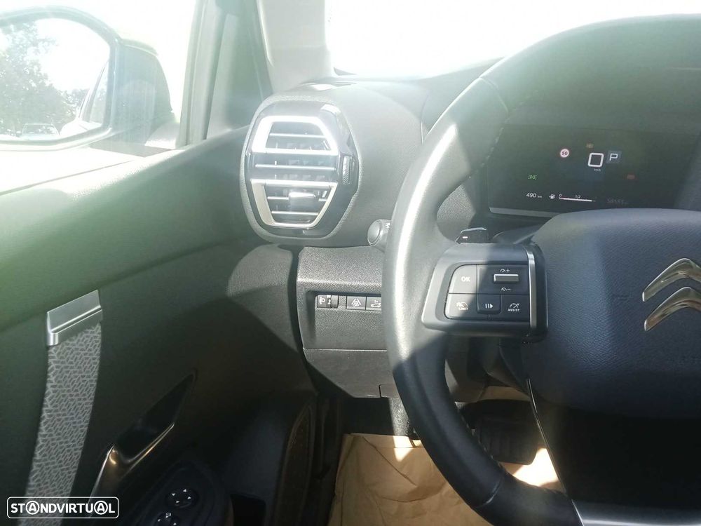 Citroën C4 X 1.2 PureTech Plus EAT8 - 12