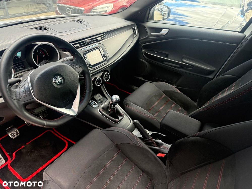 Alfa Romeo Giulietta - 12