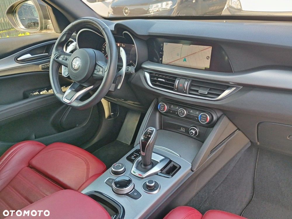 Alfa Romeo Stelvio 2.0 Turbo Veloce Q4 - 16