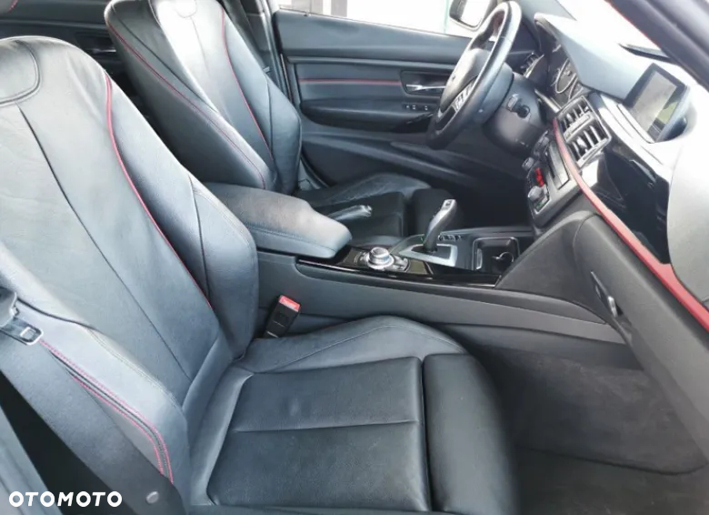BMW Seria 3 318d Touring Sport Line - 21