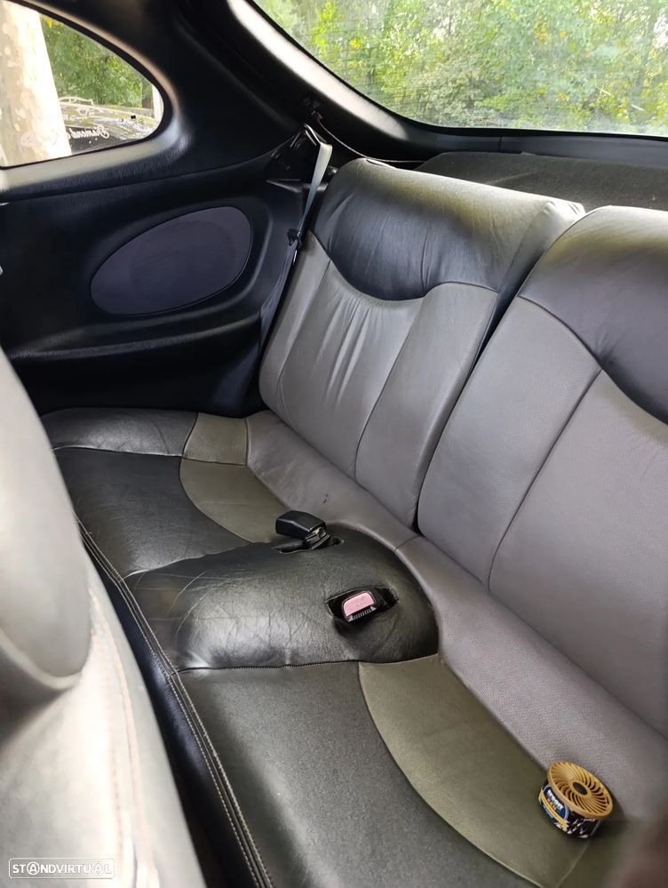 Hyundai Coupe 1.6 16V FX - 12