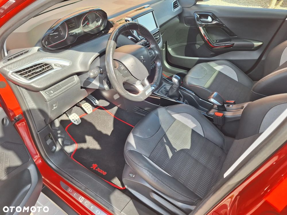 Peugeot 2008 1.6 BlueHDi Allure - 15