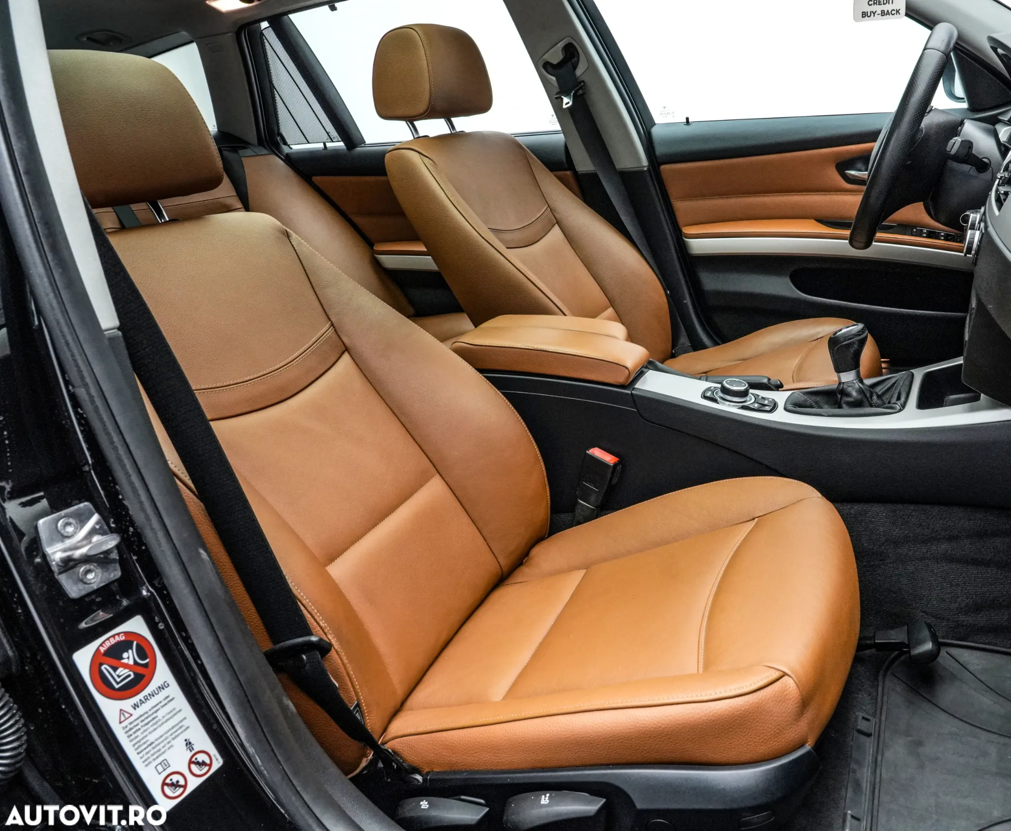 BMW Seria 3 318d - 13