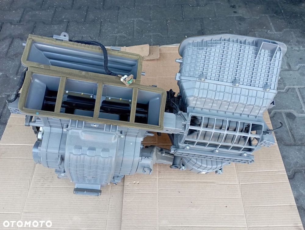 KIA CARENS IV 4 NAGRZEWNICA EUROPA - 4