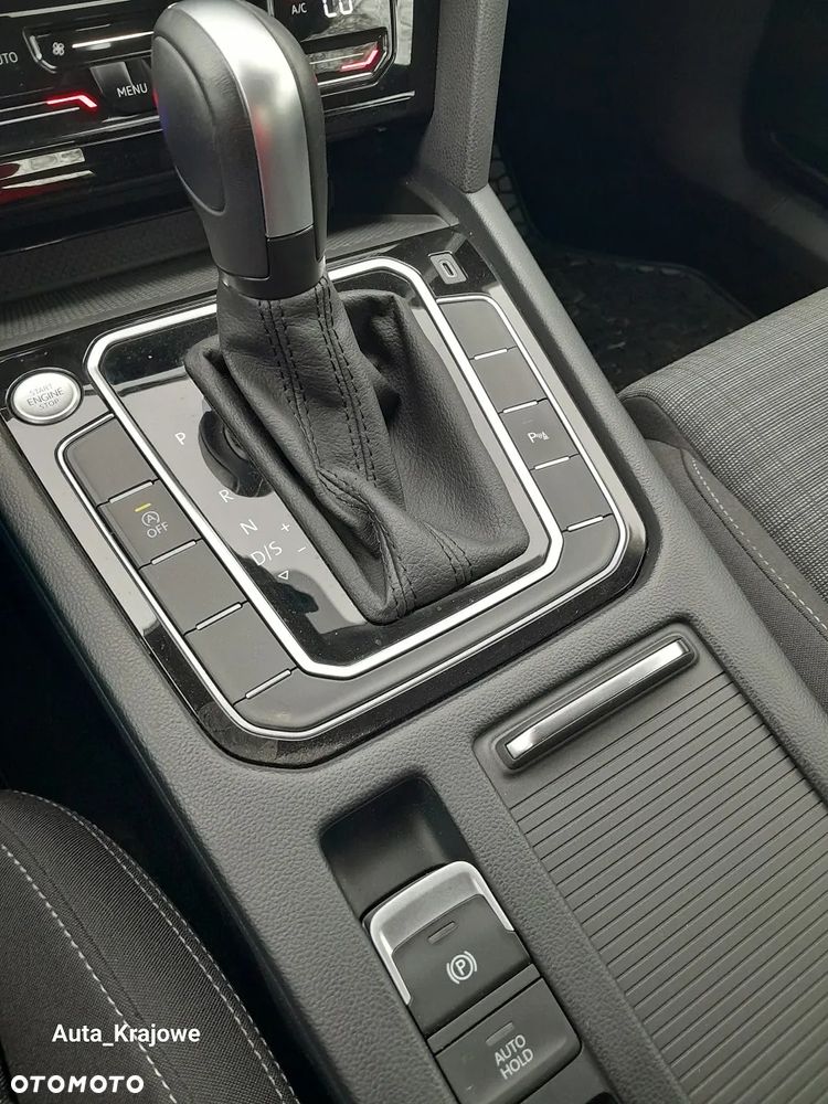 Volkswagen Passat 2.0 TSI Business DSG - 22