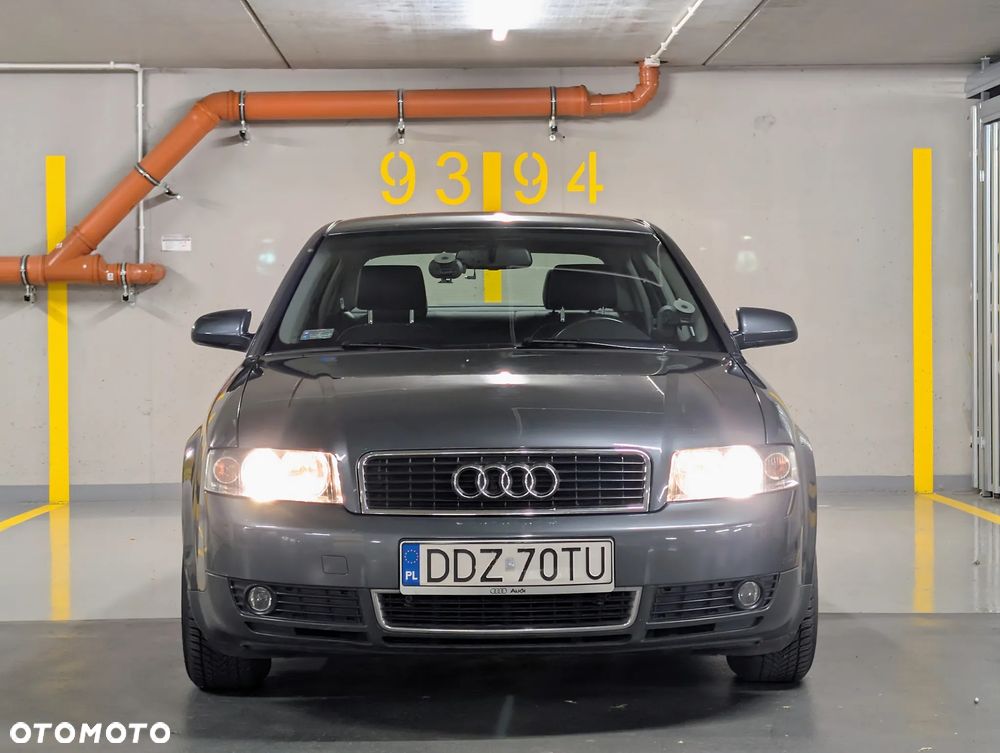 Audi A4 Limousine - 12