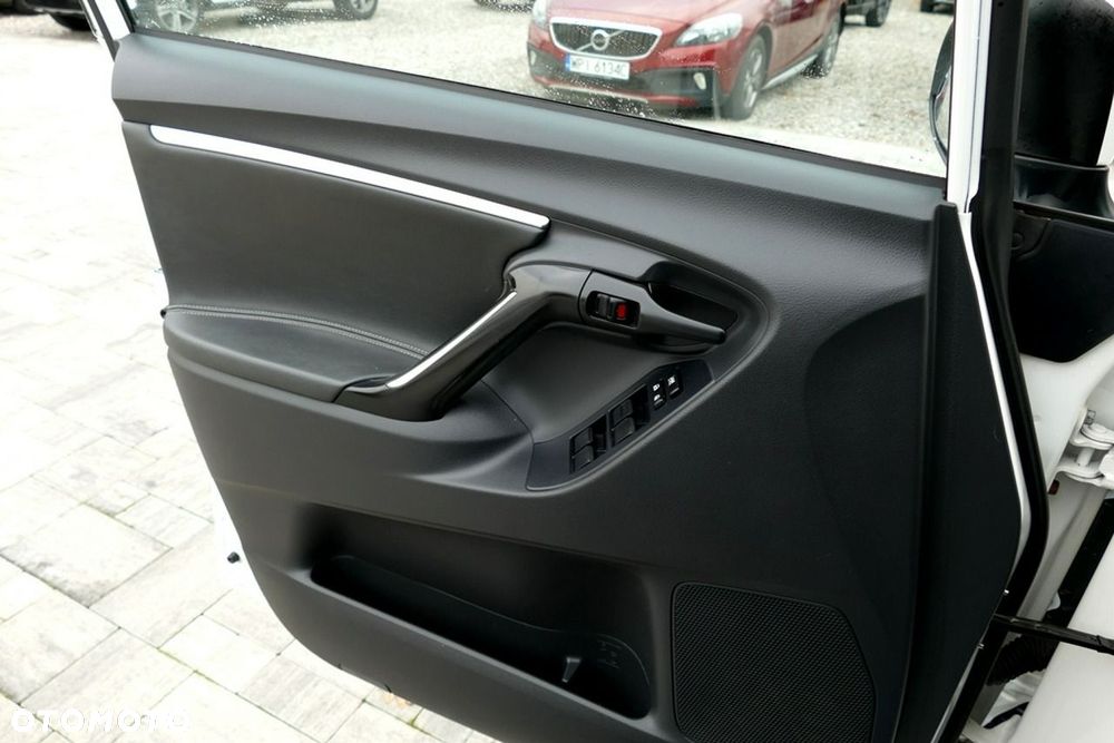 Toyota Verso 1.6 D-4D Premium - 25