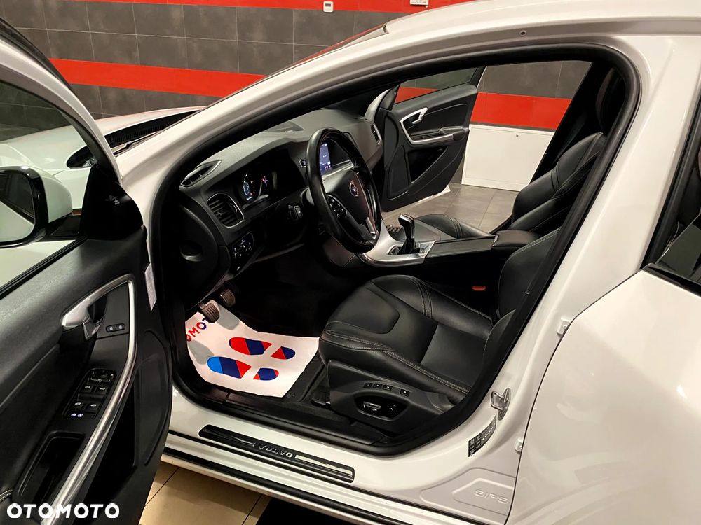 Volvo V60 D3 Inscription - 21