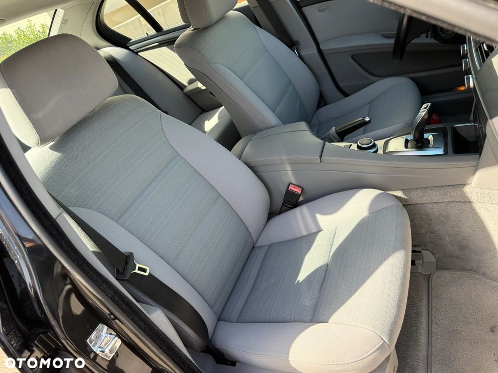 BMW Seria 5 - 28