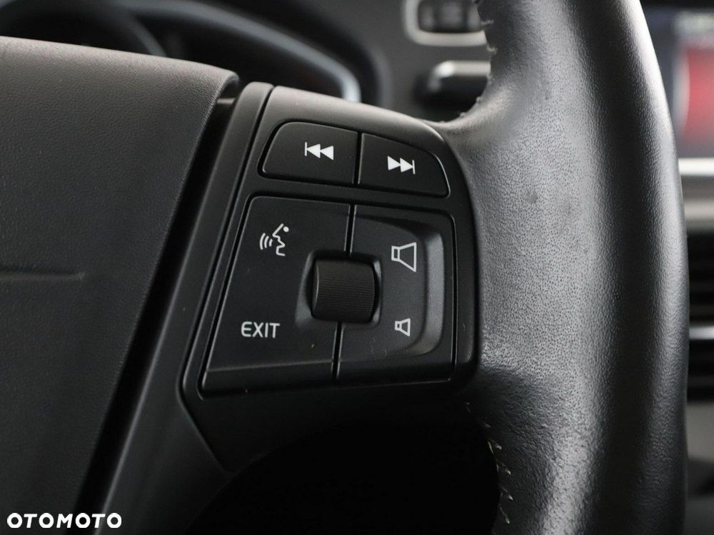 Volvo V40 Cross Country D2 - 28