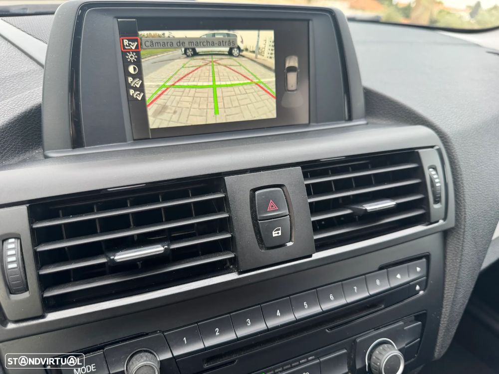 BMW 114 d Line Urban - 13