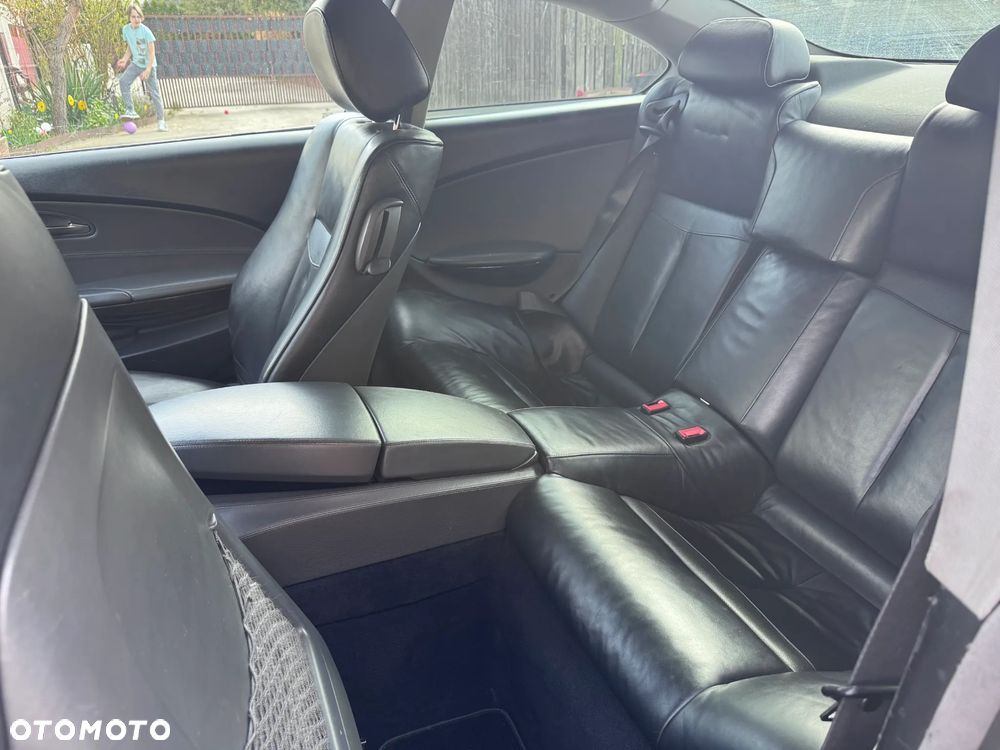 BMW Seria 6 630 i - 8