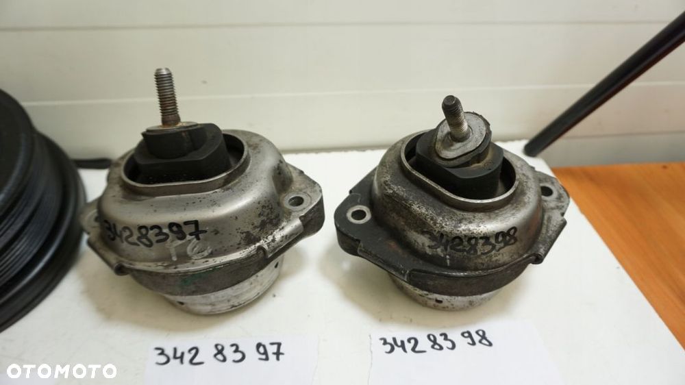 NAPINACZ PASKA BMW SERII 5 F10 F11 7810807.02 - 6