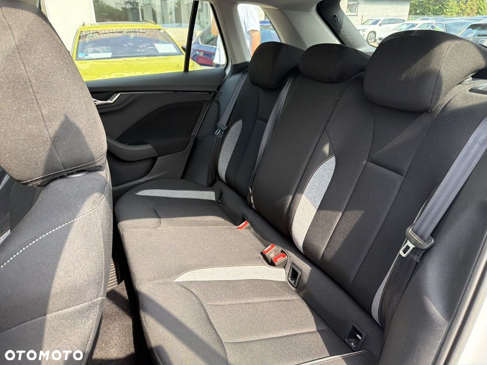 Skoda Kamiq 1.0 TSI Selection DSG - 19