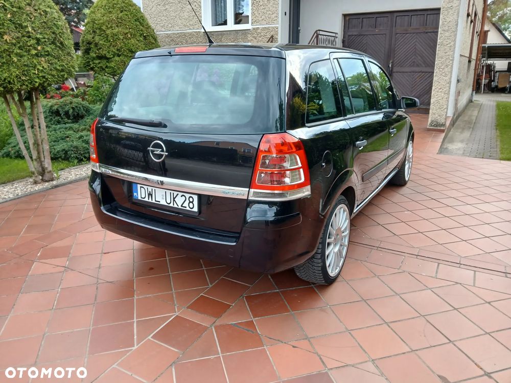Opel Zafira 1.6 Enjoy - 4
