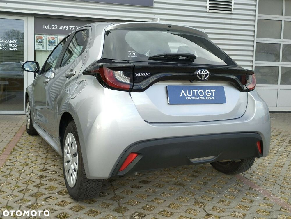 Toyota Yaris 1.5 Comfort CVT - 18