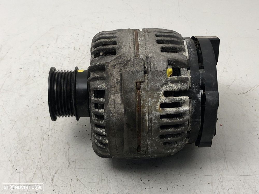 Alternador Usado OPEL ASTRA H 1.9 CDTI REF. 0124425097 MOTOR Z19DT - 5