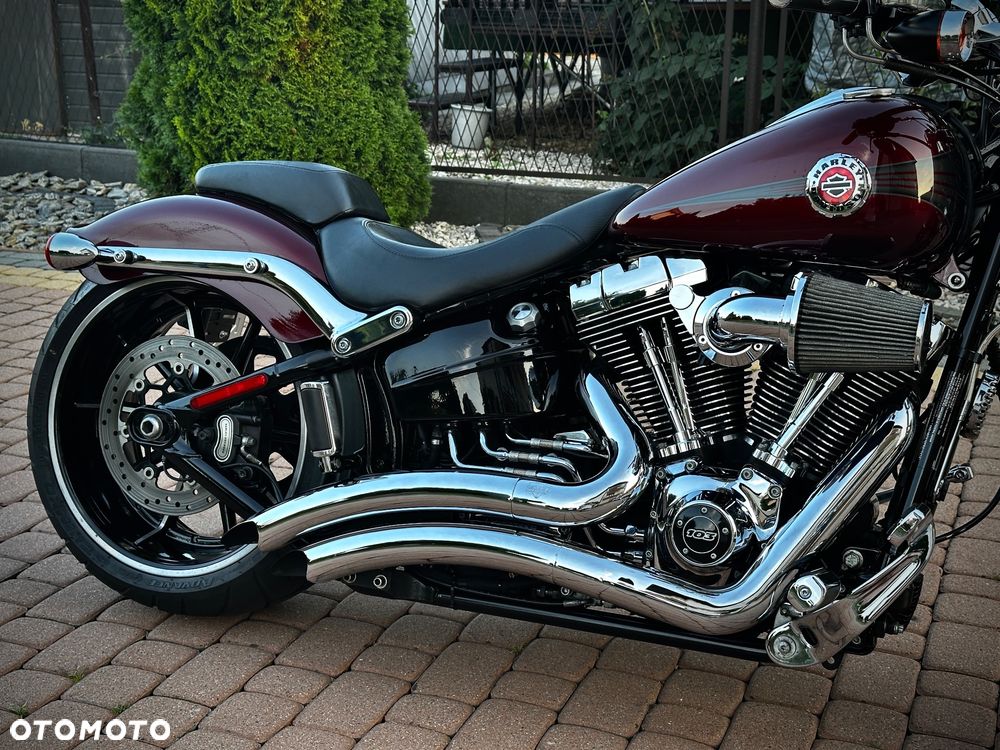 Harley-Davidson FXSB Breakout - 10