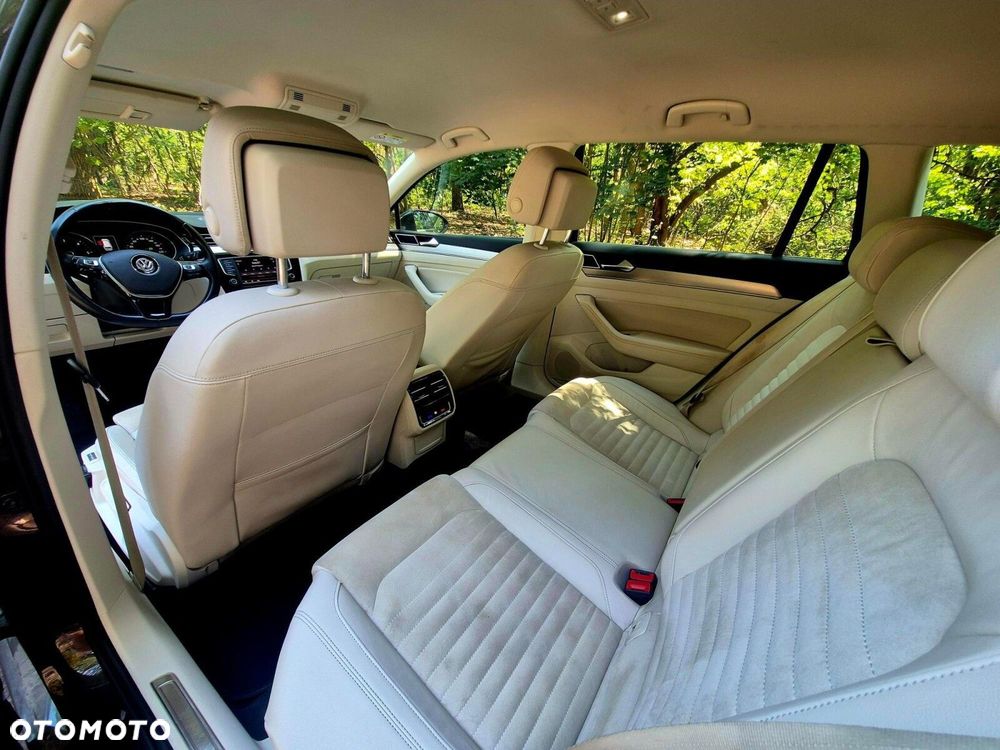 Volkswagen Passat - 17