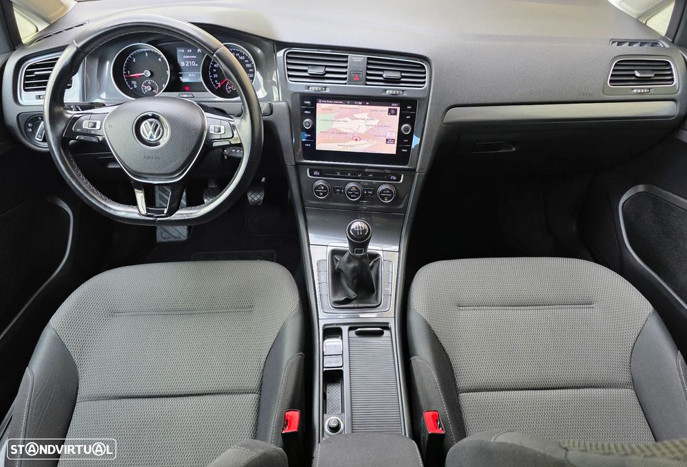 VW Golf 1.6 TDI Confortline - 27