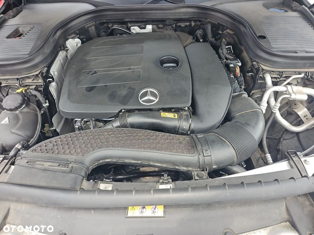Mercedes-Benz GLC 250 4Matic 9G-TRONIC Exclusive - 14