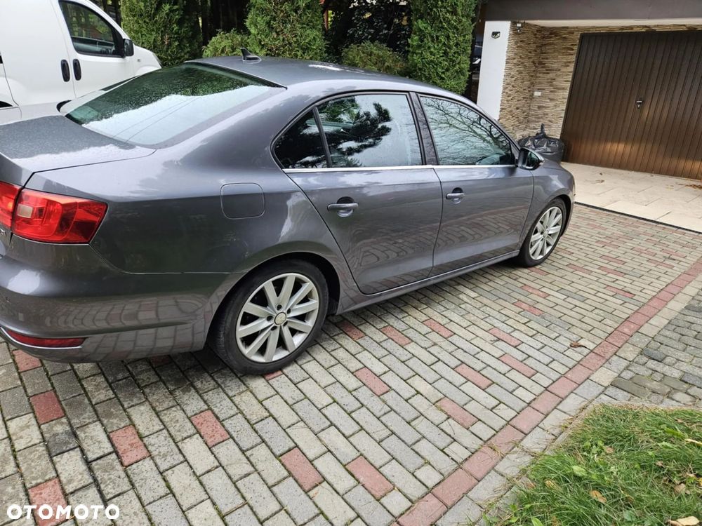 Volkswagen Jetta 1.6 TDI DPF Comfortline - 6