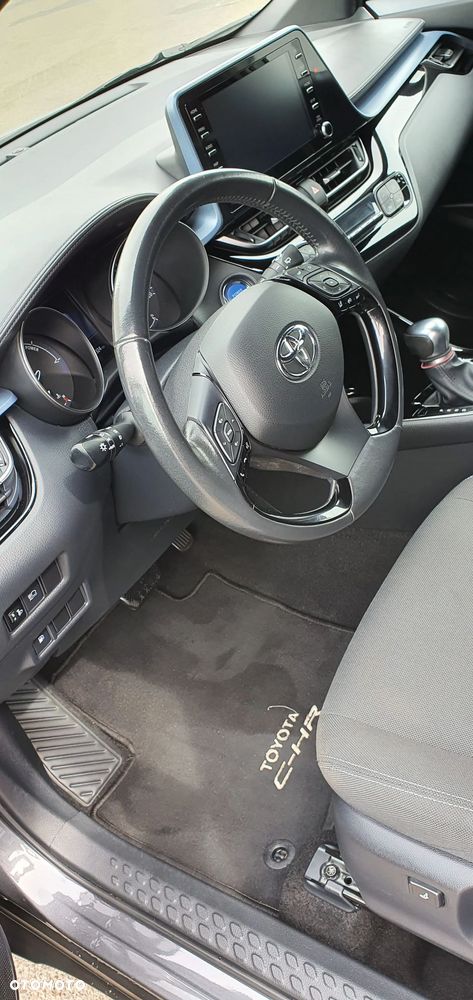 Toyota C-HR - 6