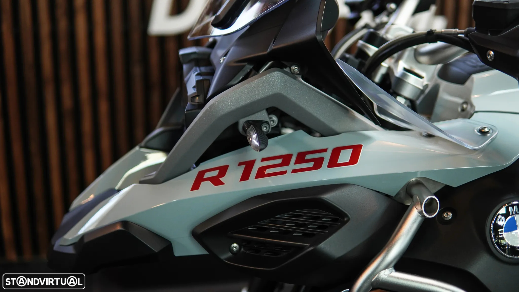 BMW R 1250 GS Adventure C/ AKRAPOVIC COMPLETO - 13