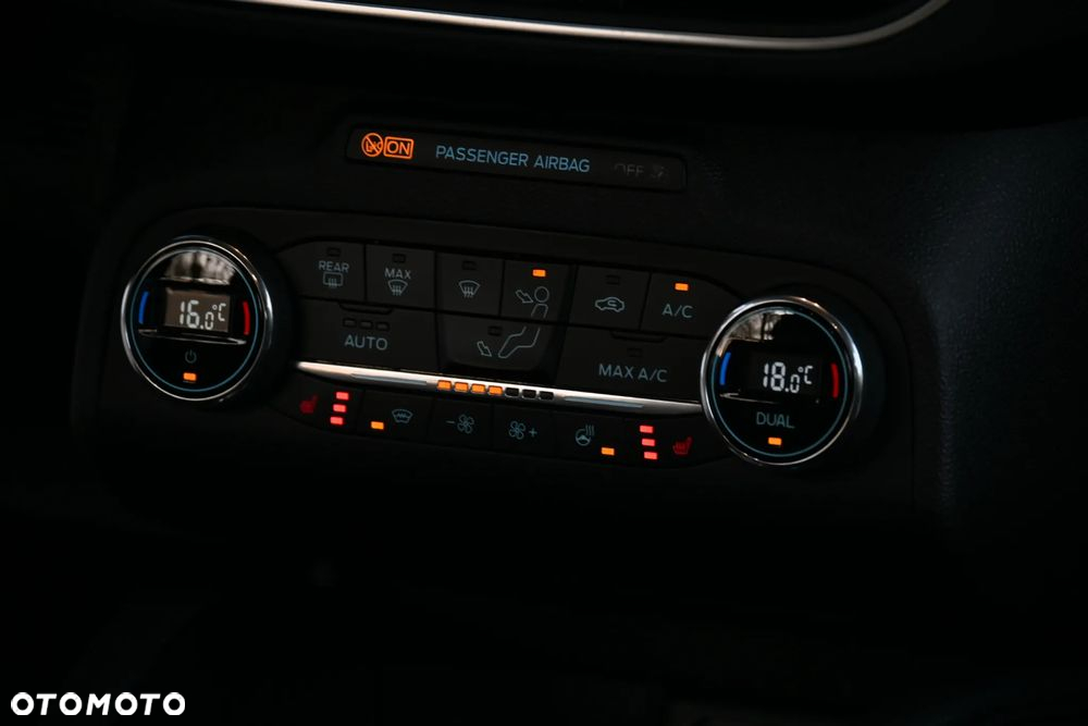 Ford Focus 2.0 TDCi Titanium ASS PowerShift - 29