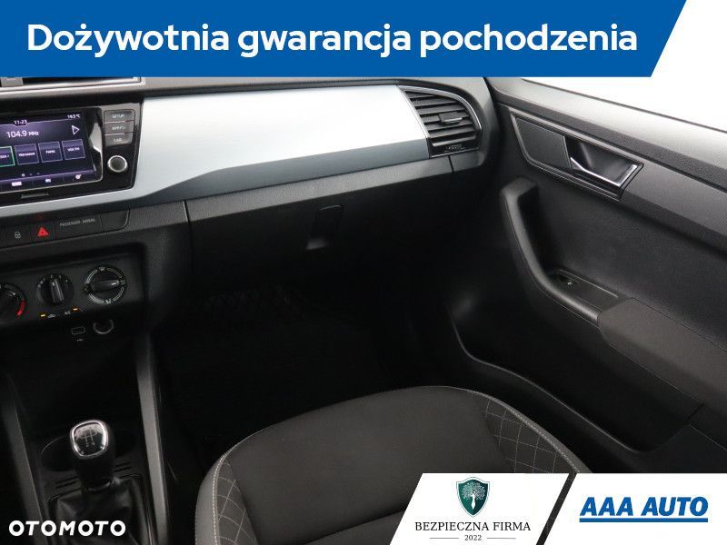 Skoda Fabia - 10