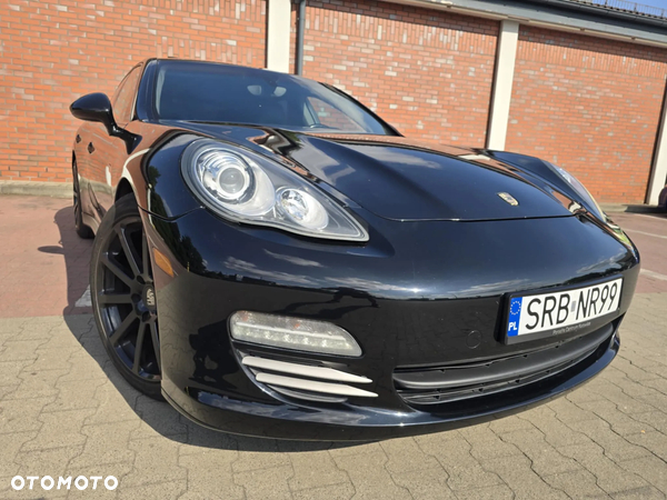 Porsche Panamera 4 PDK Platinum Edition
