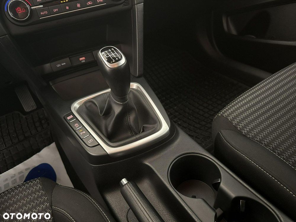 Kia Ceed - 17