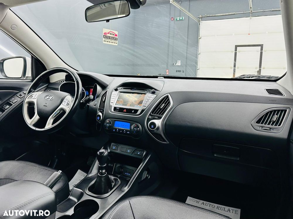 Hyundai ix35 1.7 CRDI 2WD blue Finale Gold - 22