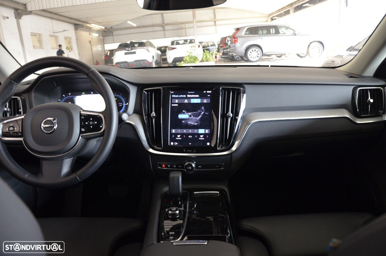 Volvo V60 2.0 T6 AWD TE Plus Dark - 13